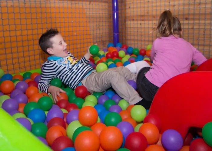 Accueillante Avec Terrasse - Api-1-52-1898 Kamp alanı Marbella